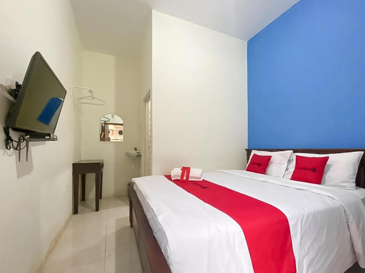 Reddoorz Syariah @ Pahlawan Sidoarjo Hotel Ngoại thất bức ảnh